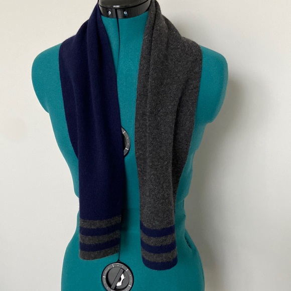 Chanel Vintage Cashmere Scarf - Picture 5 of 6